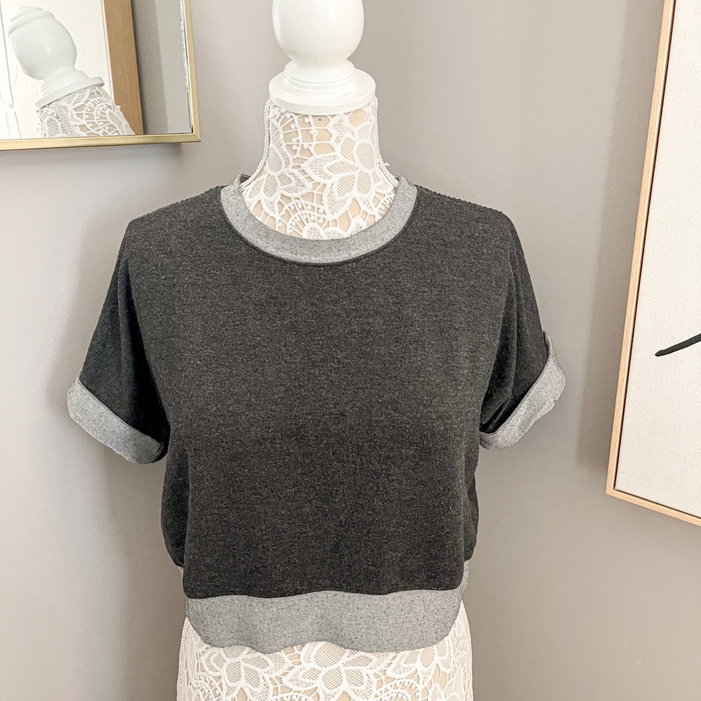 Cropped Tee